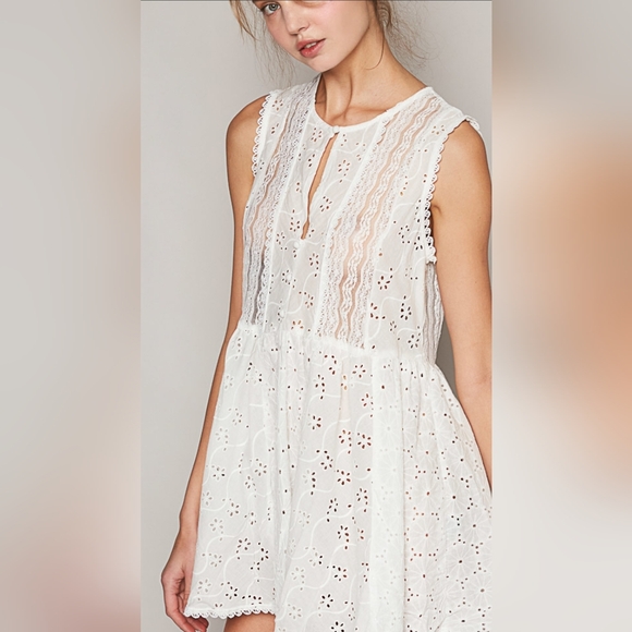 NEW POL Eyelet Embroidered Sleeveless Tunic Top ~ Off-White ~ Sm Med Lg Avail - Picture 4 of 4